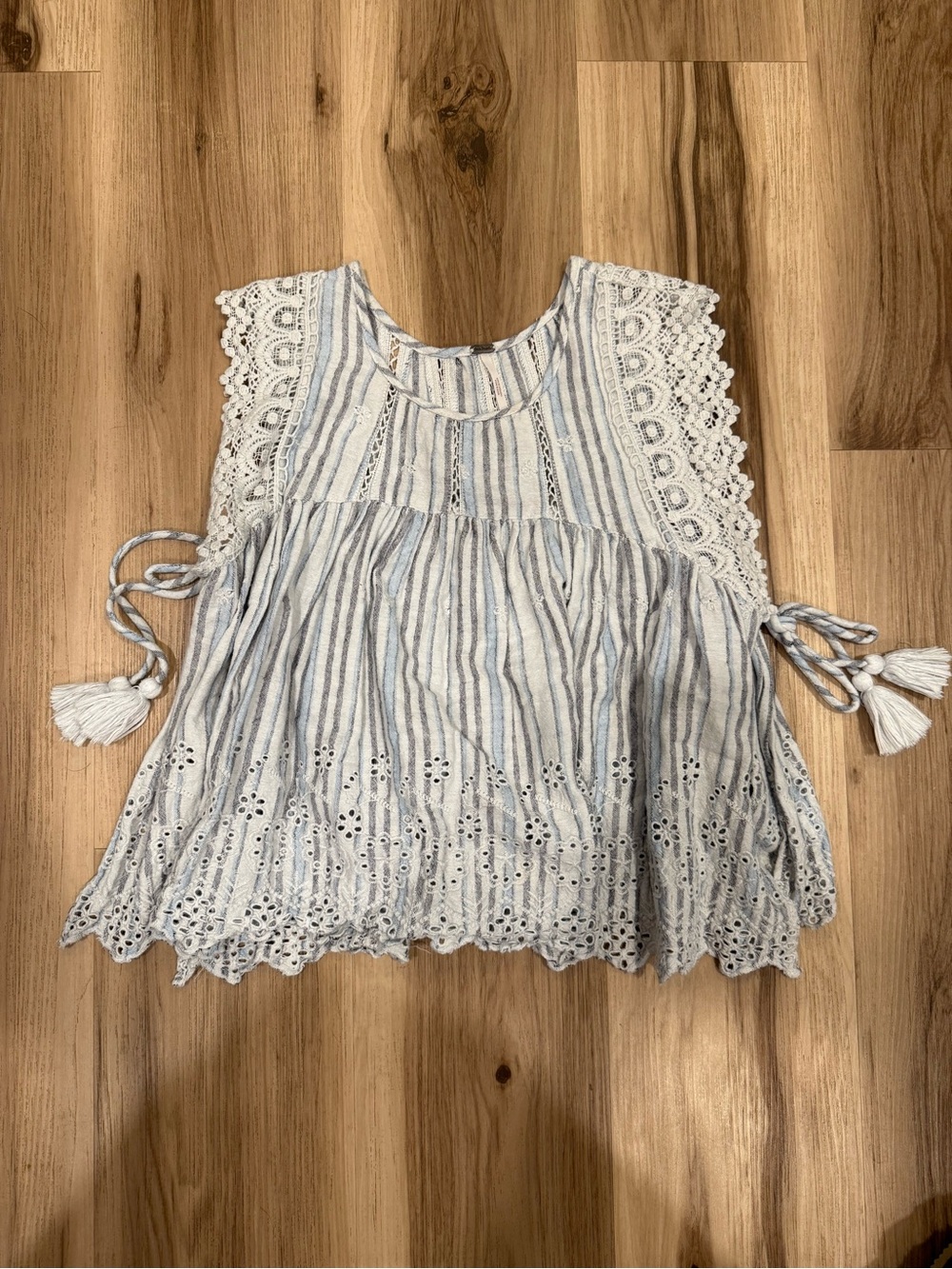 Free people split tie top